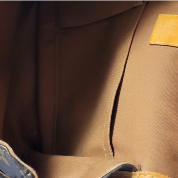 Authentic Louis Vuitton Bosphore - Picture 10 of 12